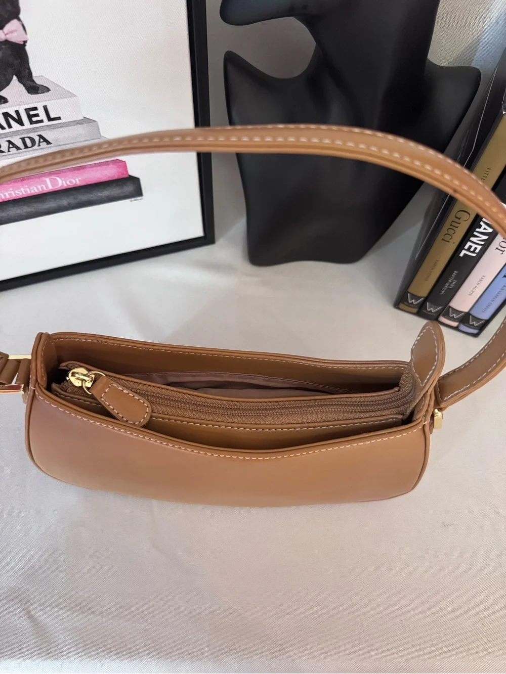Liz Claiborne Camel Shoulder Bag - Picture 11 of 11
